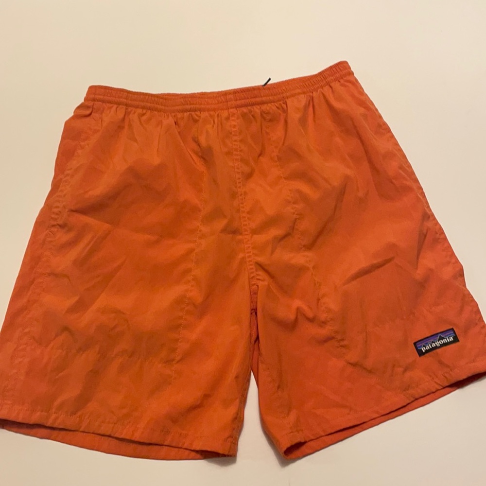 Men’s orange Patagonia baggie shorts
